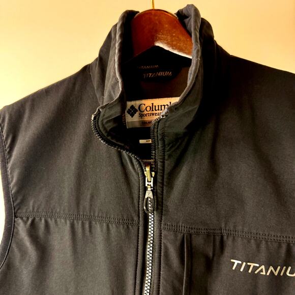 Columbia Mens M Titanium Interchange Full Zip Fleece Vest Blk/Grn - Picture 6 of 10